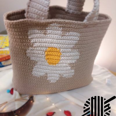 Sunflower crochet bag