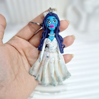 ميدالية مفاتيح العروس الجثه