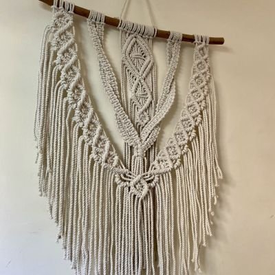 تعليقة حائط مكرميه