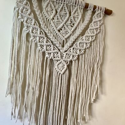 تعليقة حائط مكرميه 