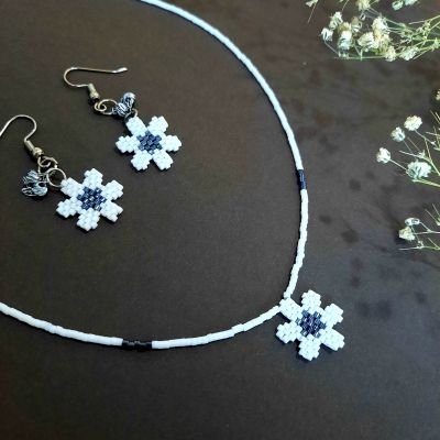 مجموعه الورده البيضاء من خرز الميوكي