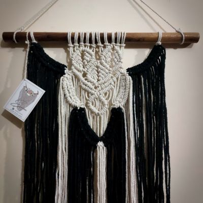Hanging with macrame  