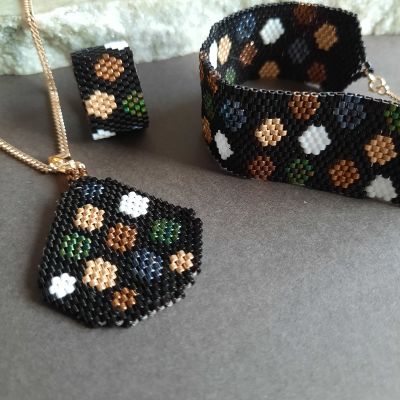 مجموعة الدوائر الملونة من خرز الميوكى