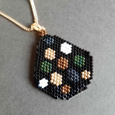 مجموعة الدوائر الملونة من خرز الميوكى