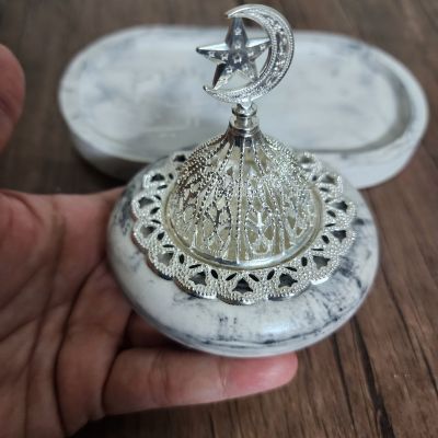 مبخره من الكونكريت  مع طبق 