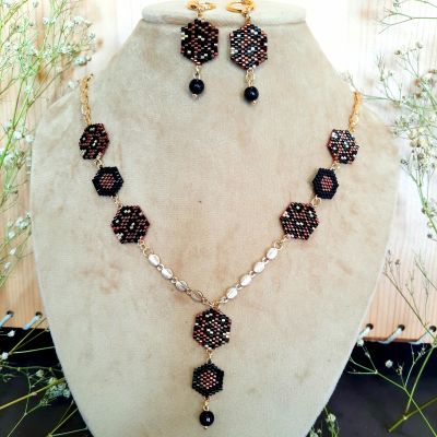 مجموعة تصميم جلد النمر مع الشكل السداسى من خرز الميوكى