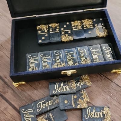 دومينو ريزن