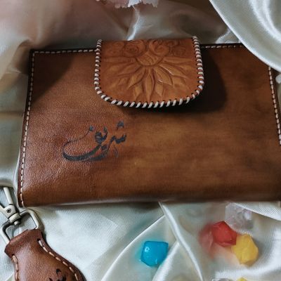 محفظة كبيرة 