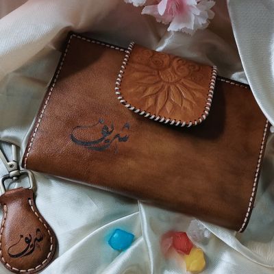 محفظة كبيرة 