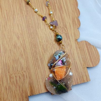 سلسله من احجار الكوارترز