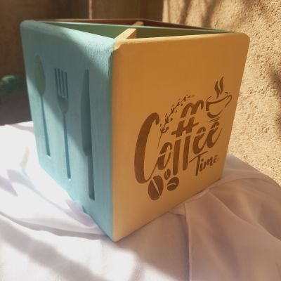 Chic organizer for kitchen tools