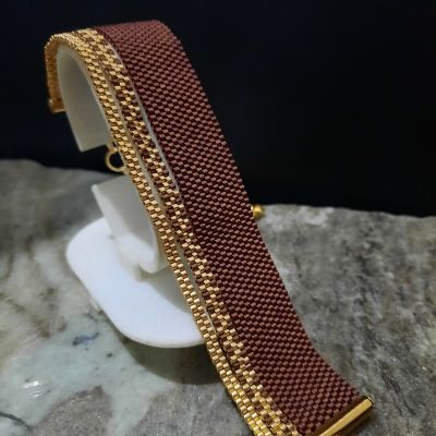 إسورة الأحمر الغامق مع الذهبى من خرز الميوكى