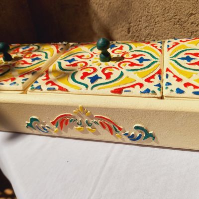 Nuts box with Andalusian embossed decorations