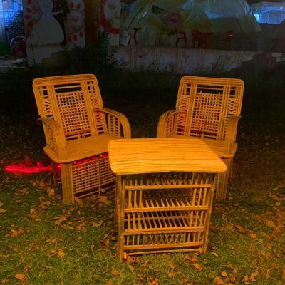 2 كرسي وترابيزة 