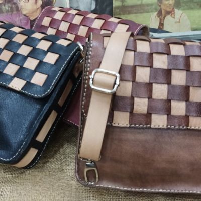 شنطه كروس حريمي 