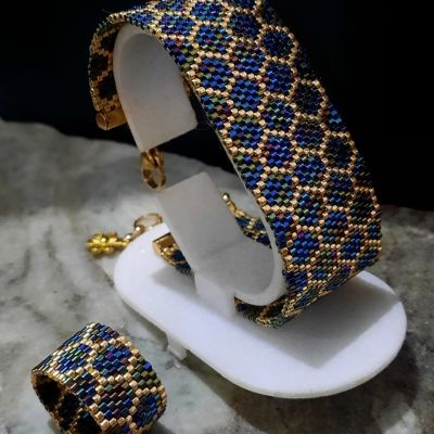 مجموعة خلية النحل باللون الأزرق المموج من خرز الميوكى