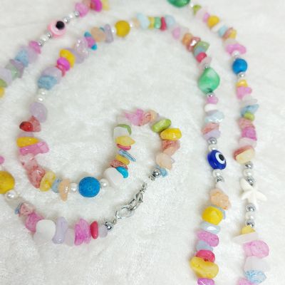 A necklace made of broken agate stones