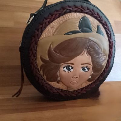 شنطه كروس حريمي