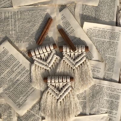 دلايه مكرميه للسياره