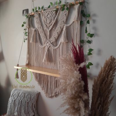 معلقه مكرميه ب رف 