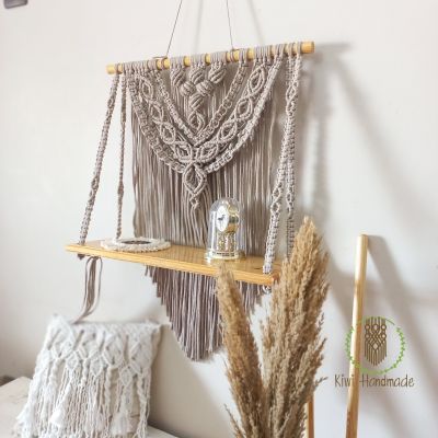 معلقه مكرميه ب رف 