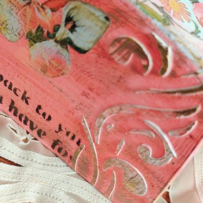 صندوق المناديل بالديكوباج 