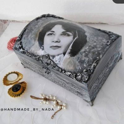 Customized black and white box with your photo and name outside 