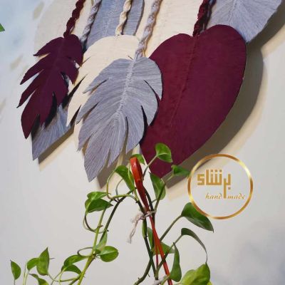 معلقة ورق الشجر