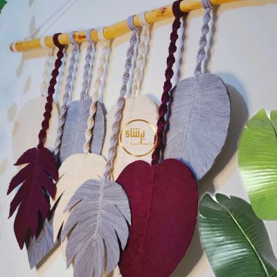 معلقة ورق الشجر