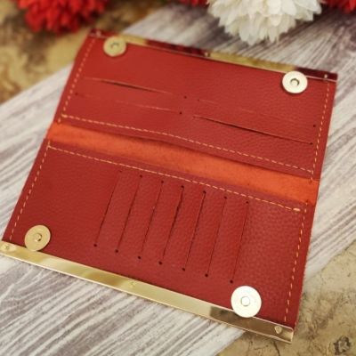 Red women's portfolio