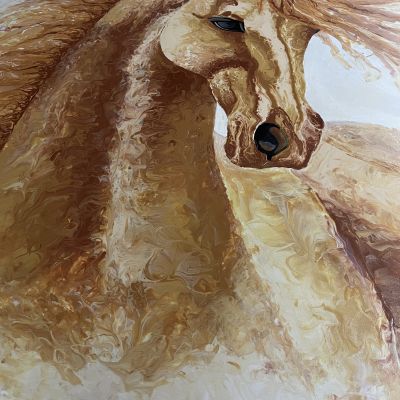 الحصان الذهبي 