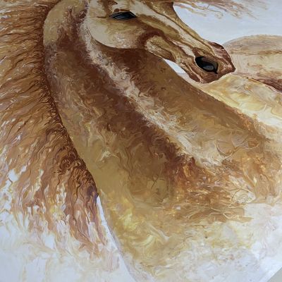 الحصان الذهبي 