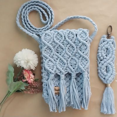 Macrame cellphone bag 