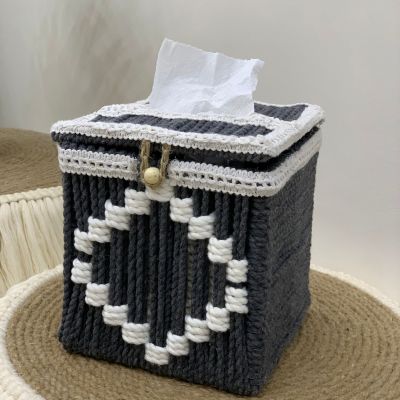 علبه مناديل مكرميه 