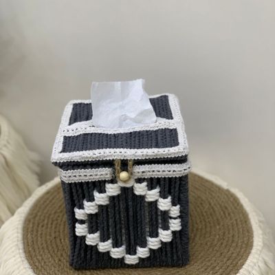 علبه مناديل مكرميه 