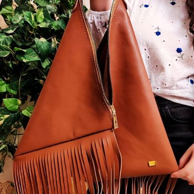 شنطه من الجلد الطبيعي 