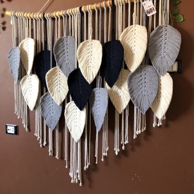 Macrame feathers