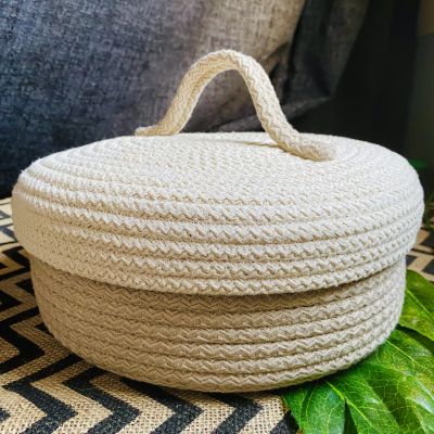 عياشة من القطن بغطاء 