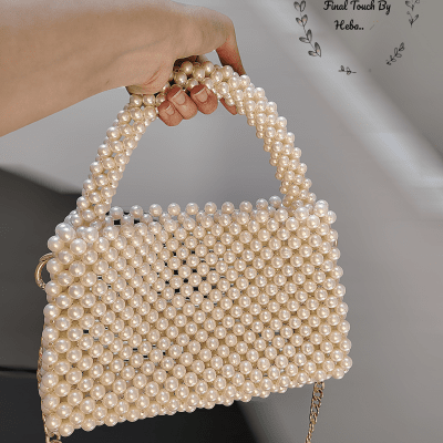 شنطة من اللؤلؤ كبيرة