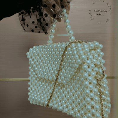 شنطة من اللؤلؤ حجم كبير