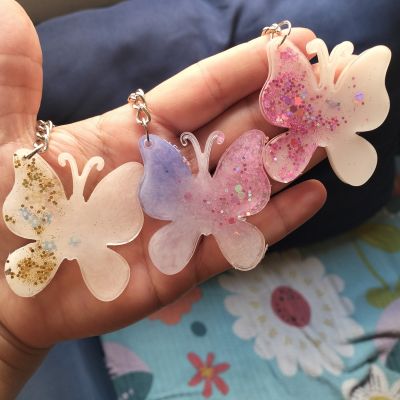 ماديليات رايزن حروف و فراشات 