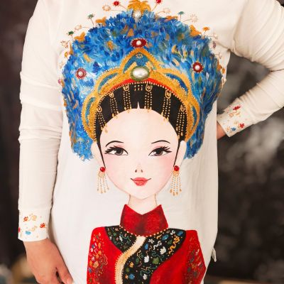 بلوزة رسم هاند ميد 