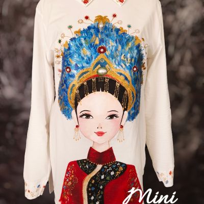 بلوزة رسم هاند ميد 