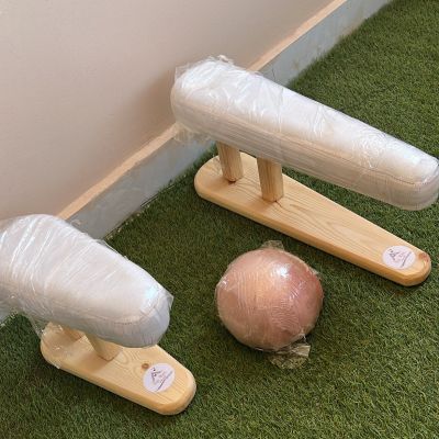 A set for ironing and use for fashion designers