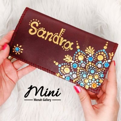 محفظة هاند ميد 