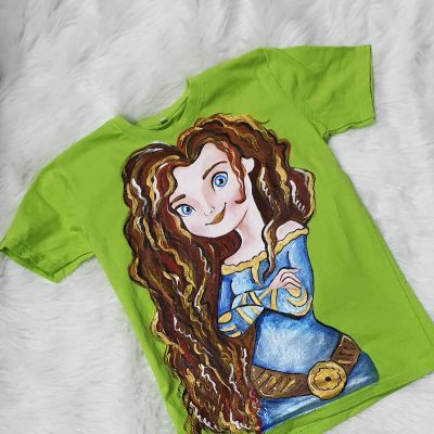 تيشرت رسم هاند ميد 