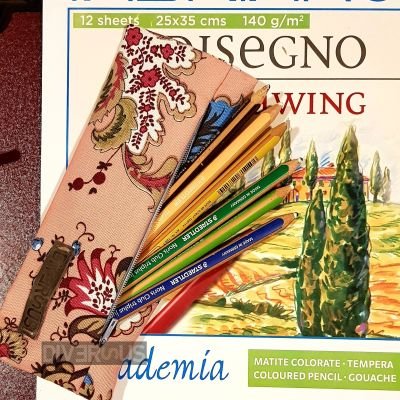 مجموعة من قطعتين،حافظة للاقلام وحافظة للنقود 