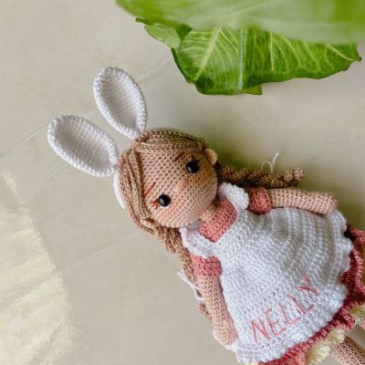 فتاة المزرعة