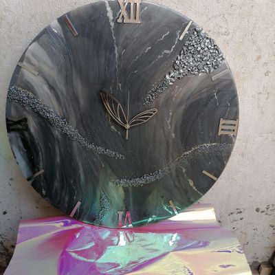 ساعه حائط مقاس ٦٠ سم دائريه