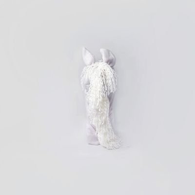   زي الحصان الابيض التنكرى 